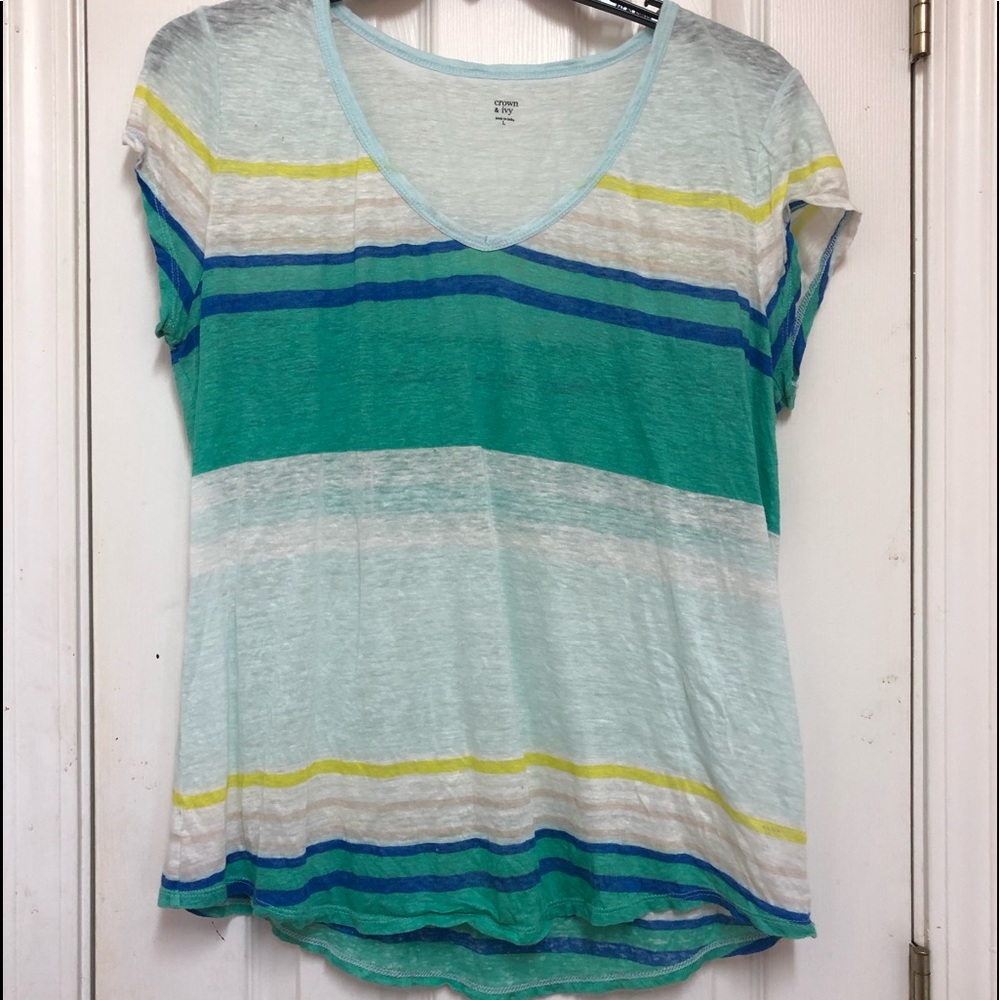 Crown & Ivy top